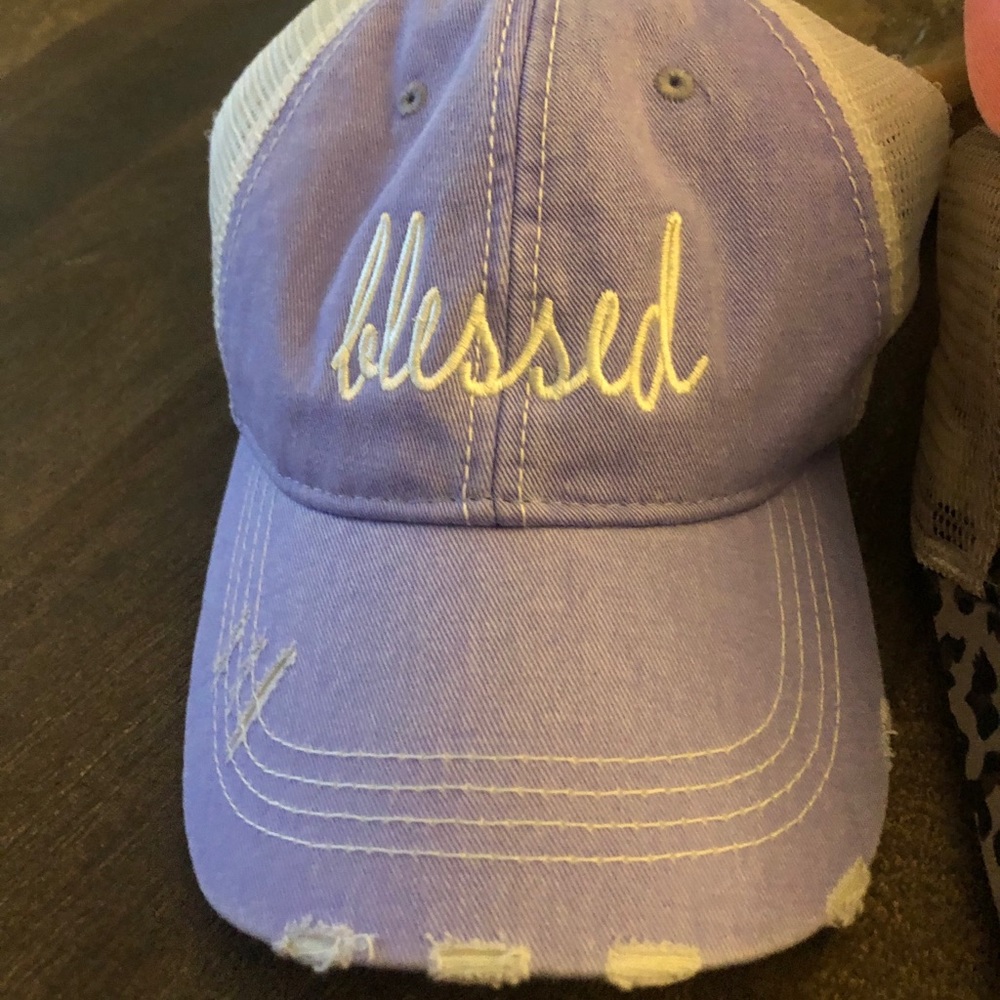 Super adorable lavender ponytail cap